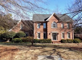 1218 Gatehouse Rd, High Point, NC 27262