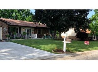 206 Cherokee Dr, Georgetown, IL 61846