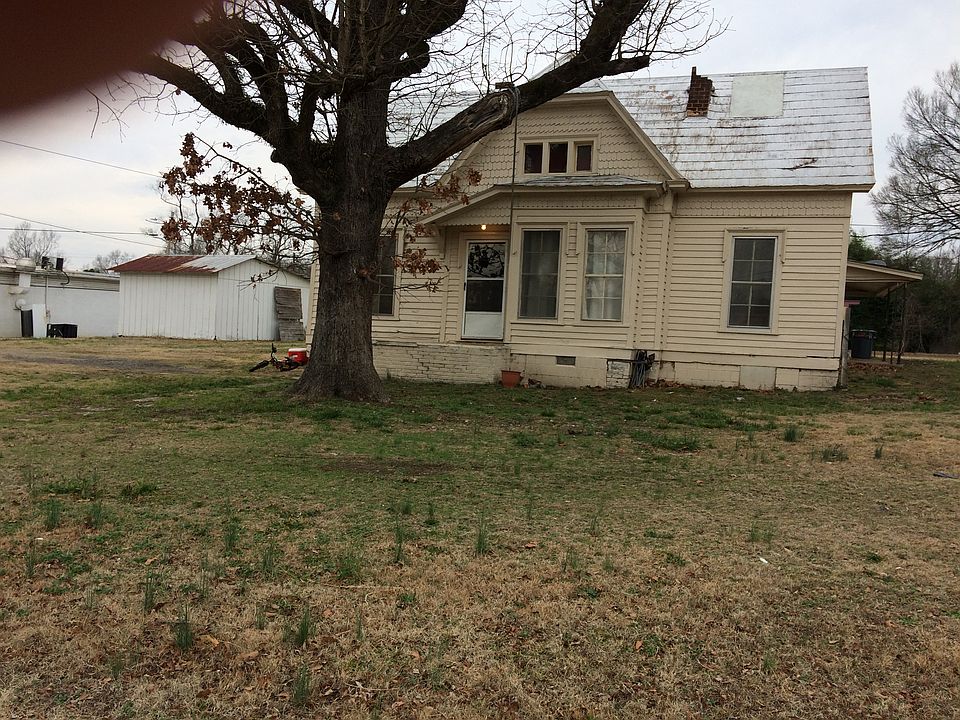 2nd image of 3293 York St