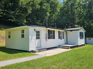 230 W Hurt Buggy Rd, Cedar Bluff, VA 24609