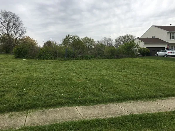 150 Salem Dr, Springboro, OH 45066