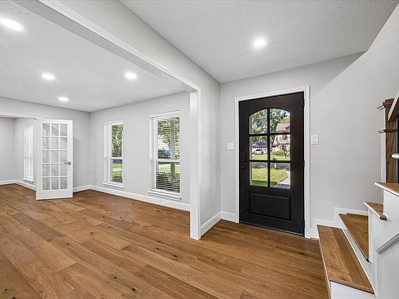 4th image of 4027 Rolling Terrace Dr