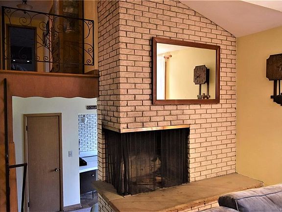 4th image of 112 Rosewood Dr