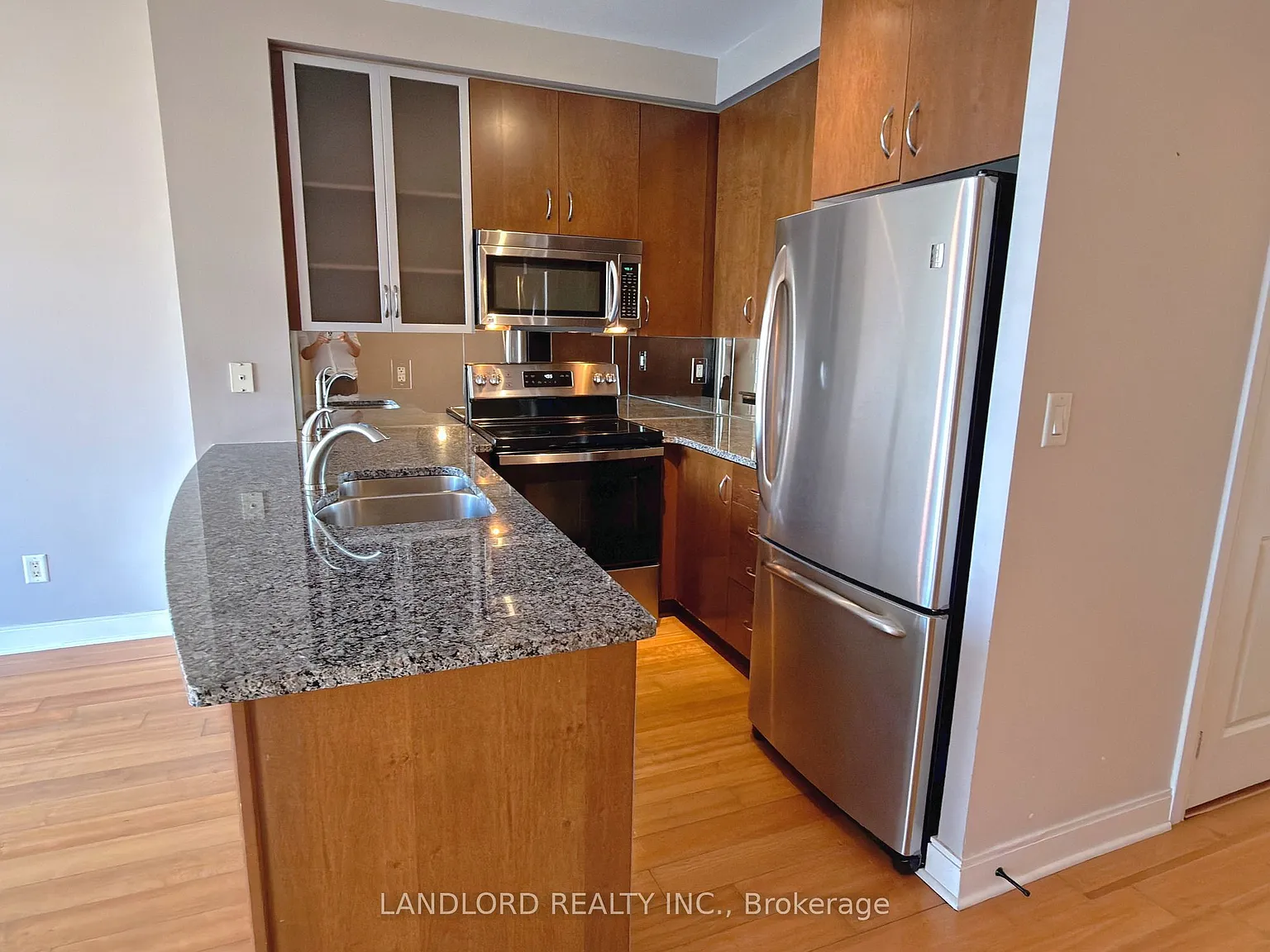2 bed, $2,975 — Photo 4