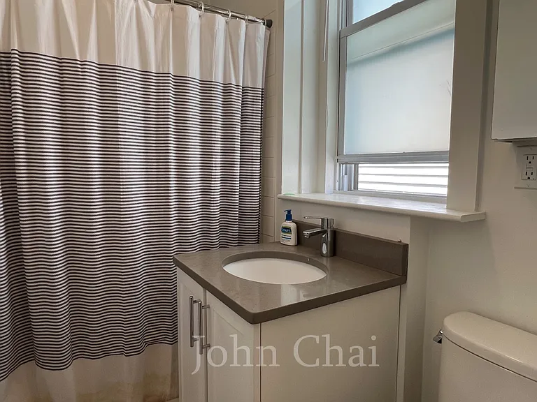 83 Harvard St #4 — Photo 20