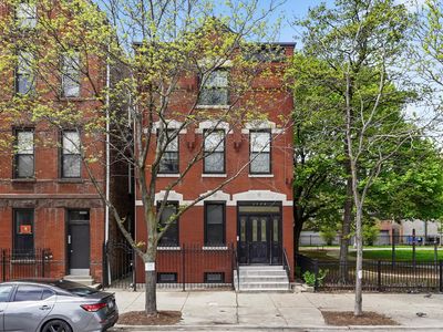1720 N Ashland Ave, Chicago, IL, 60622