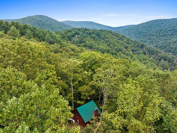2nd image of 390 Butler Creek Rd