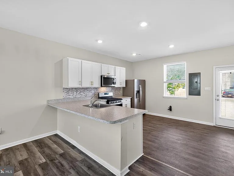 525 Little Eden Way — Photo 10