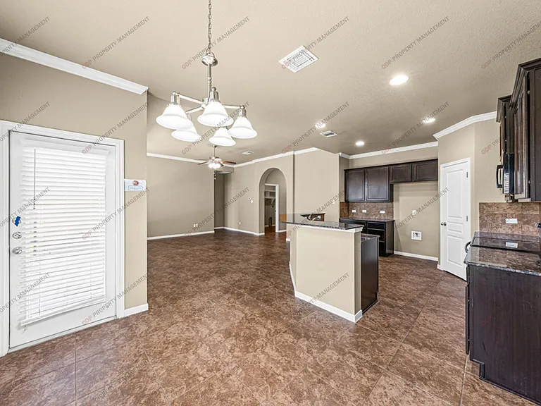 5607 Blackstone Dr — Photo 19