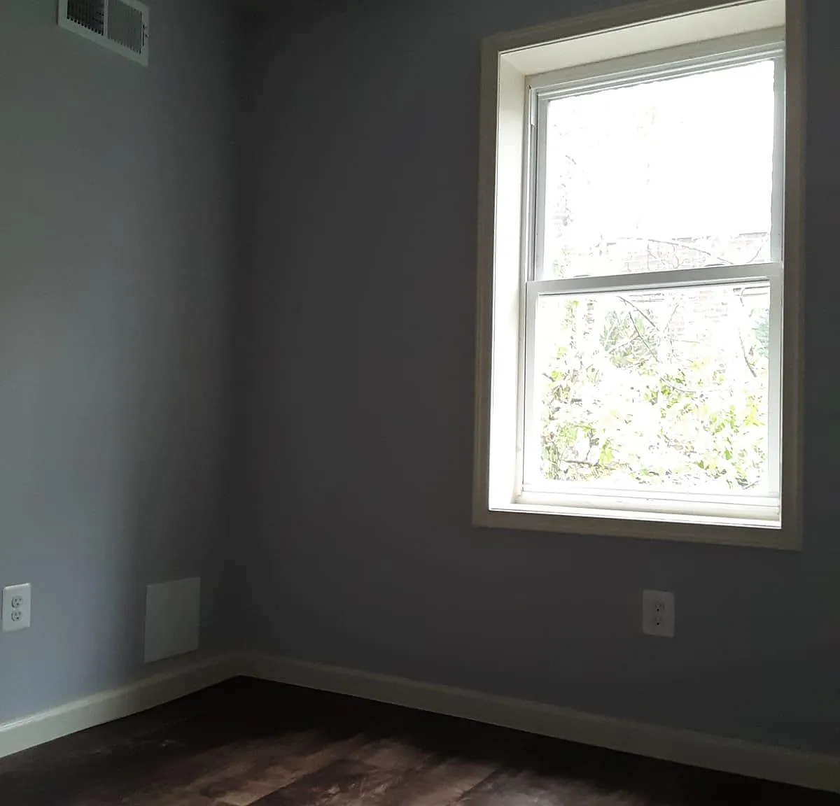 3 bed, 900 sqft, $1,750 — Photo 3