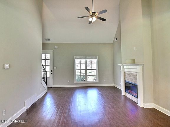 5th image of 4722 Alexander Rd