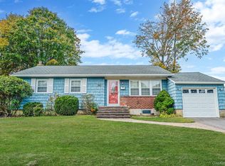 266 Tree Rd, Centereach, NY 11720