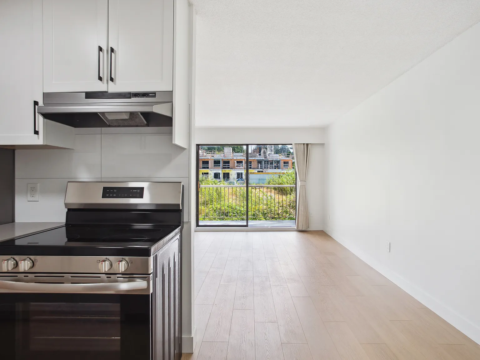 Westview Manor — Photo 3