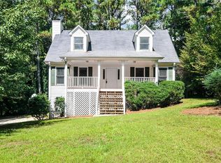 205 Hawkins Farm Cir, Ball Ground, GA 30107