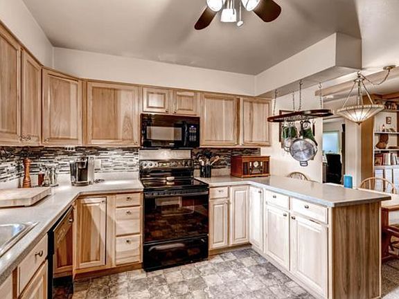 kitchen, coriander hickory cabinets