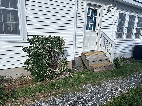 2nd image of 13178 Parting Creek Rd