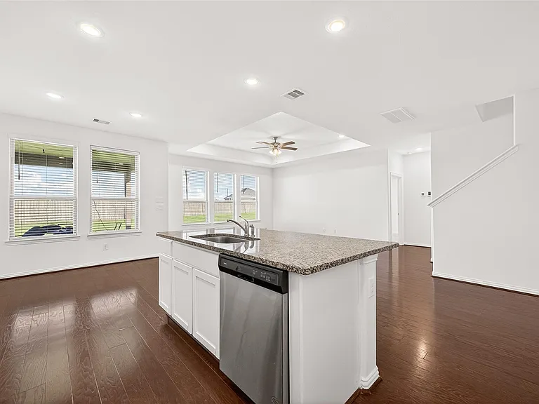 8114 Royal Palm Ct — Photo 14