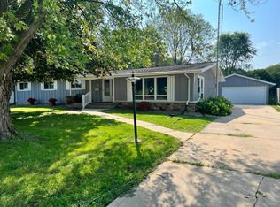 1029 Mason St, Oshkosh, WI 54902