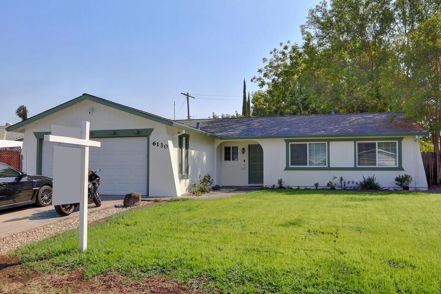 6130 Pinecreek Way photo 1