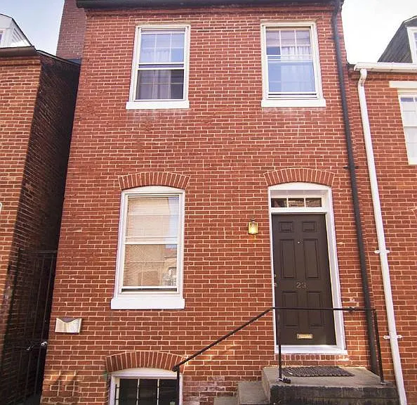 23 E Hamburg St #A — Photo 1