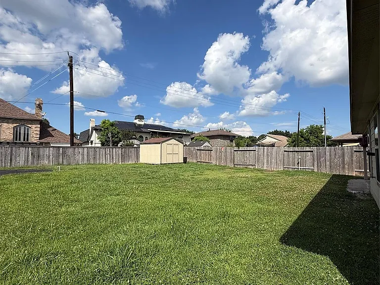 3042 Specklebelly Dr — Photo 18