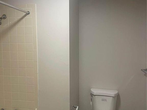 3rd image of 3600 Sable Palm Ln Unit B