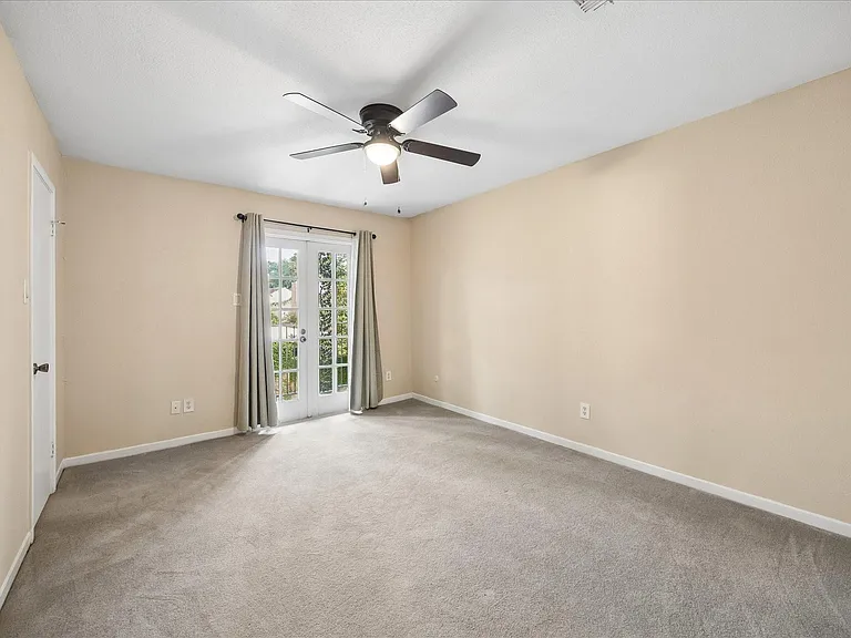 1617 W Sam Houston Pkwy S — Photo 12