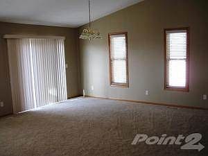 219TigerStLivingRoom