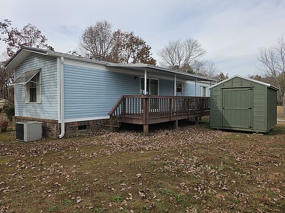 2nd image of 279 Tricycle Hill Ln