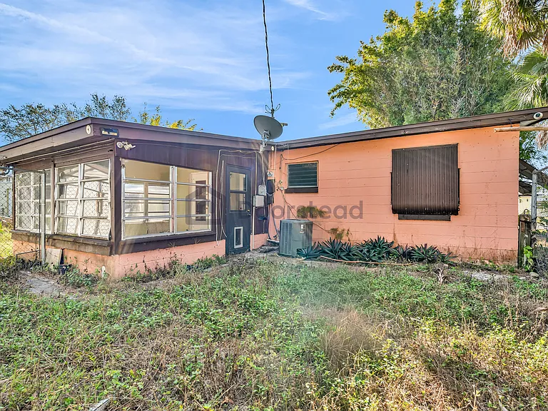 8338 Bumford Ave — Photo 26