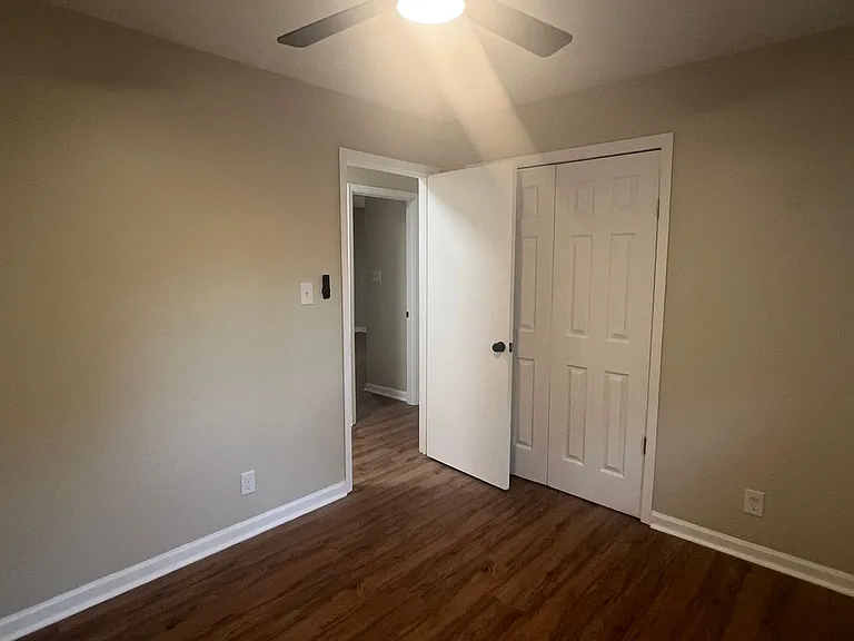 1199 Runnymede Ln — Photo 18