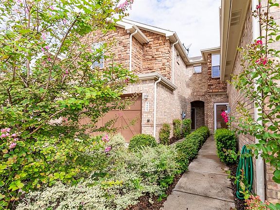 3rd image of 5909 Lost Valley Dr