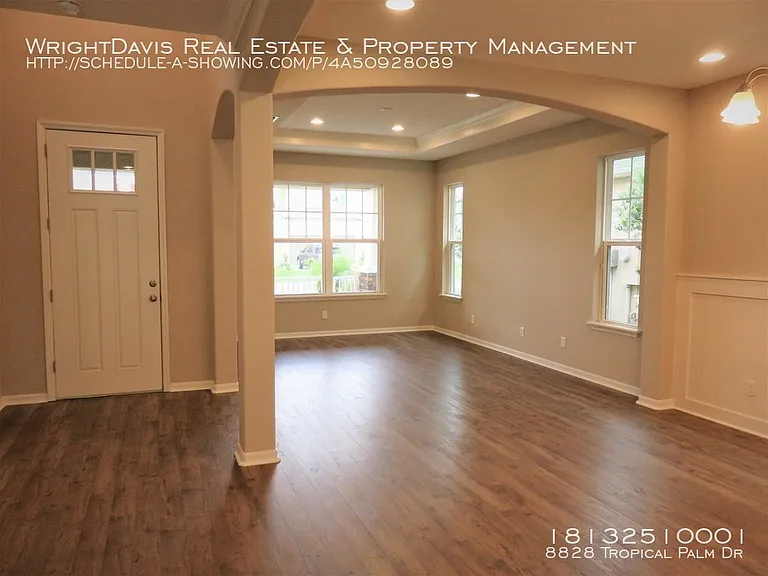 8828 Tropical Palm Dr — Photo 3