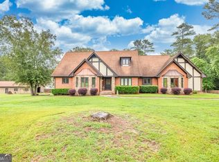 3280 Pate Dr, Snellville, GA 30078