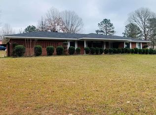 31 Peacock Cir, Gore Springs, MS 38929