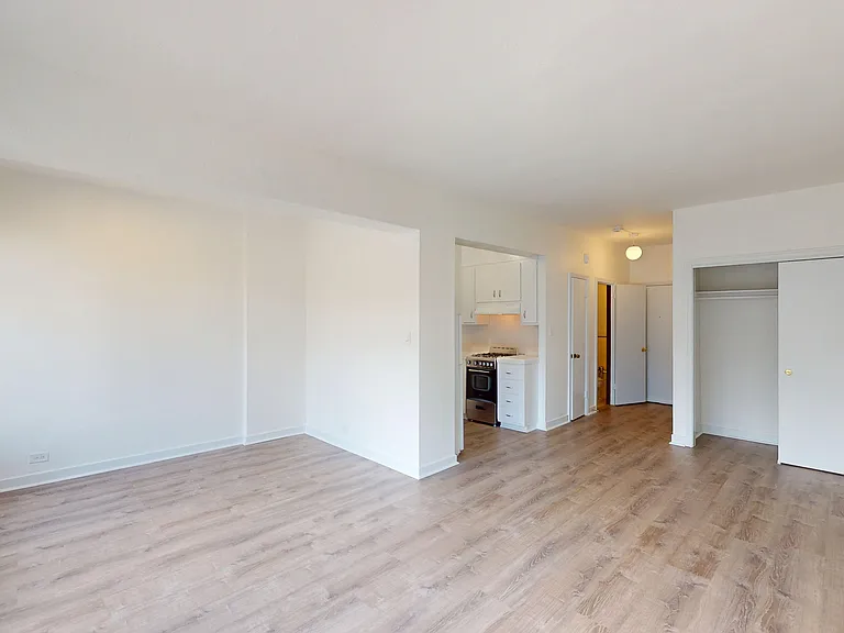 812 Eddy St #204 — Photo 6
