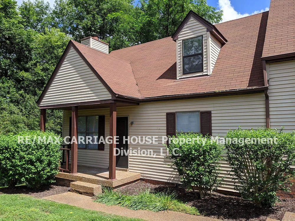 1322 Quail Valley Rd — Photo 1
