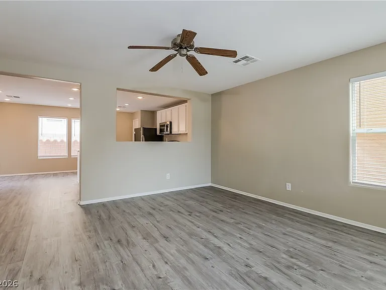 11556 Elcadore St — Photo 3