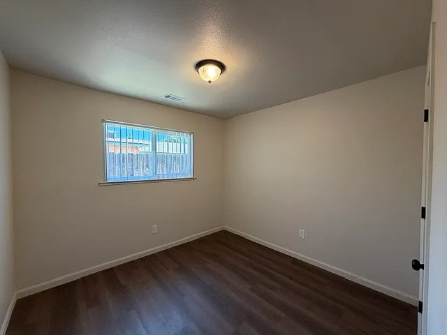 1016 Herndon Rd — Photo 11