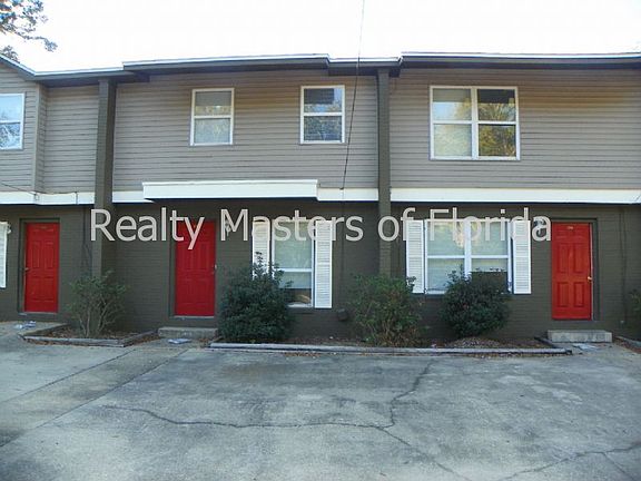 2nd image of 2711 N M St