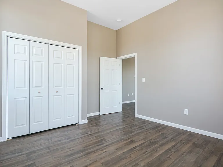 155 Crescent St #5 — Photo 5