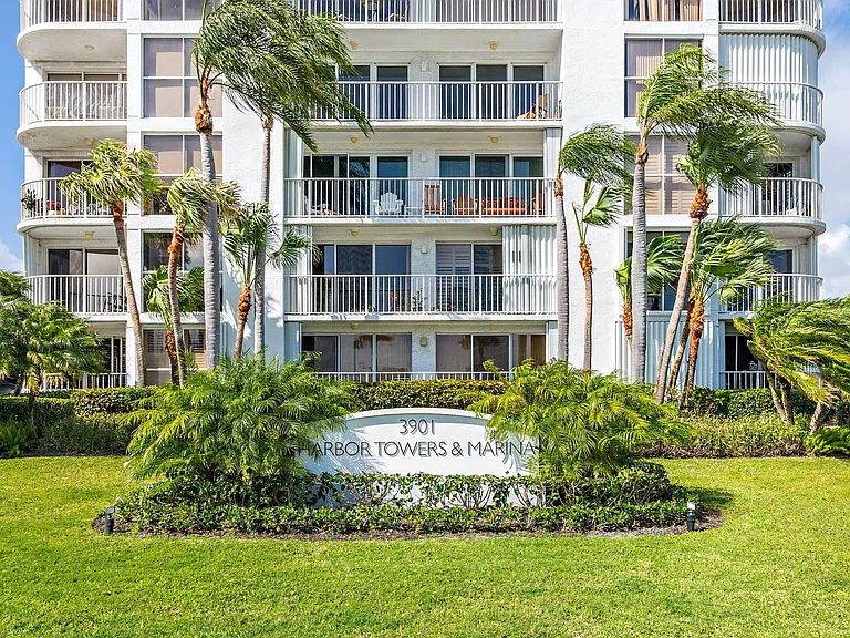 3901 S Flagler Dr #505 — Photo 29