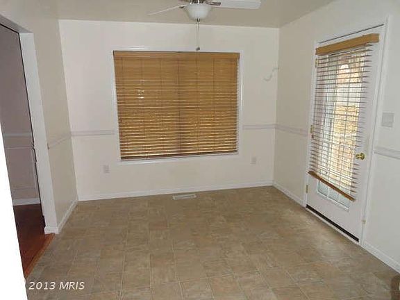4th image of 218 Oakridge Dr