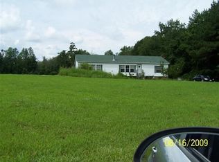 210 Sweet Ln, Richlands, NC 28574