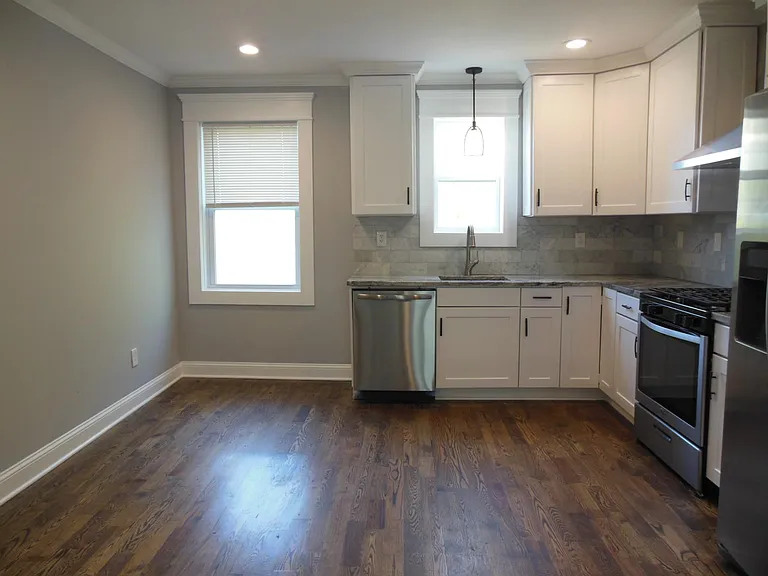 93 Hillside Ave — Photo 3