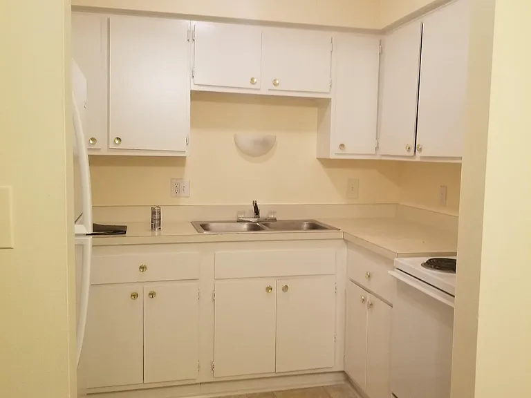 1820 Axtell St #1 — Photo 4