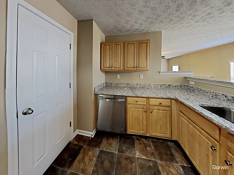 160 Long Dr — Photo 5