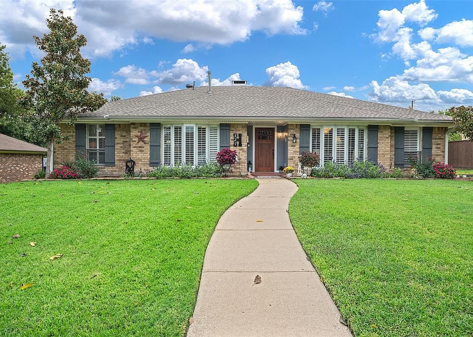 1st image of 321 Shepards Hill Dr