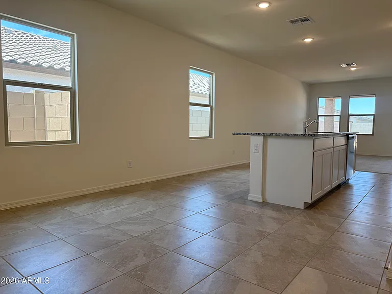 2370 E Steer Dr — Photo 12