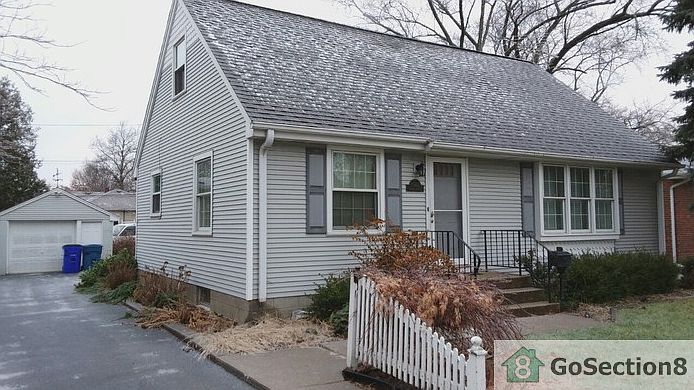 1st image of 15922 School St